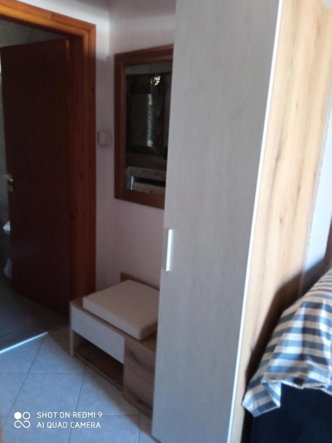 סיקיה Annas Apartment מראה חיצוני תמונה