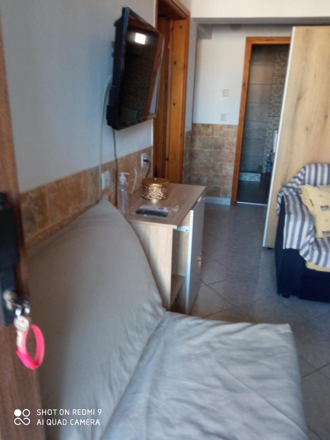 סיקיה Annas Apartment מראה חיצוני תמונה